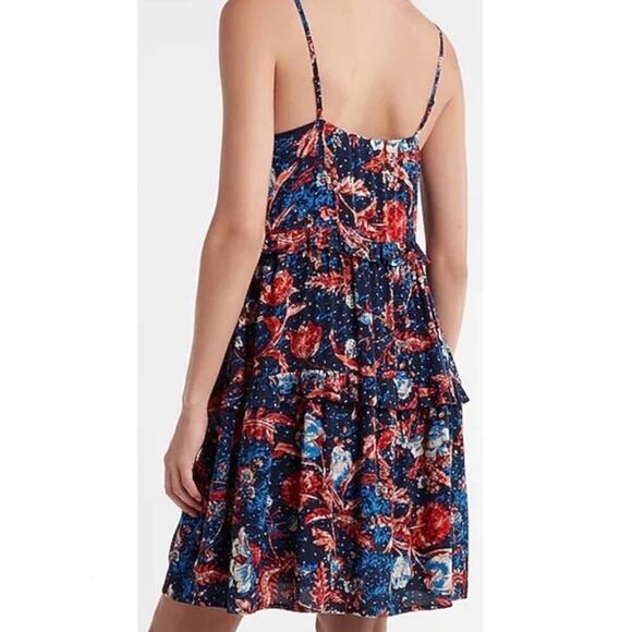 NWT $70 Express Floral Tiered Trapeze Babydoll Dress - Picture 3 of 6